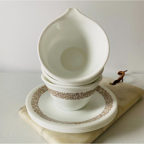 Set 8 Pieces VINTAGE Corelle by Corving Cups & Saucers Woodland Brown USA - Picture 3 of 7